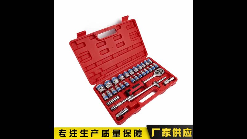 塑料膨胀螺丝与金属膨胀管：性能对比与适用场景解析
